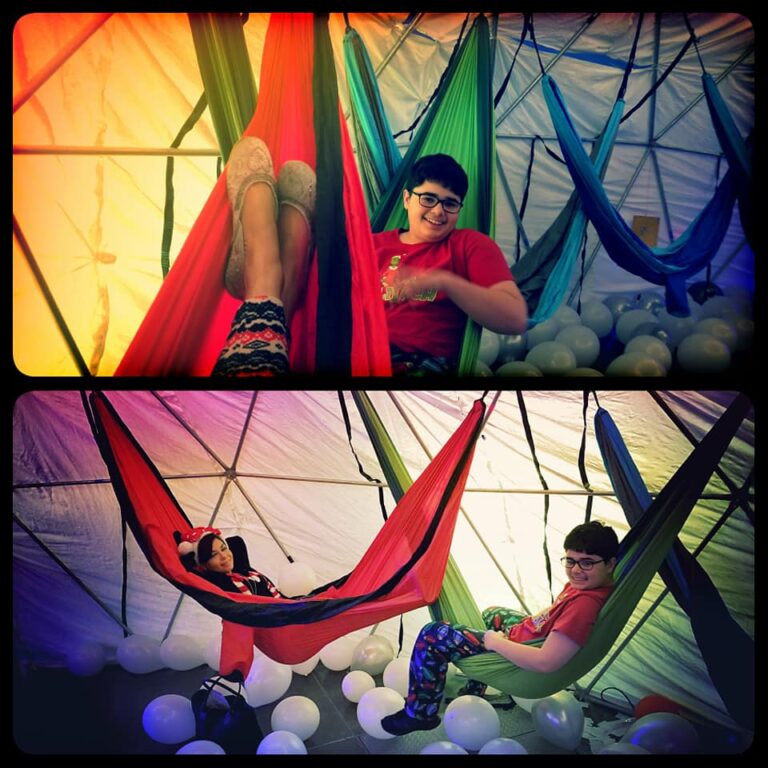 The World's Largest Blanket Fort Party Fantaseek